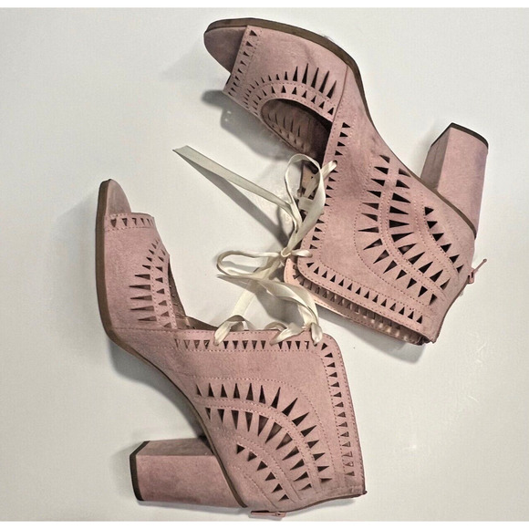 Womens Size 10 Baby Pink Leather Boho Cut Out Lace Up Stocked Heel Sandal Retro - Picture 7 of 11